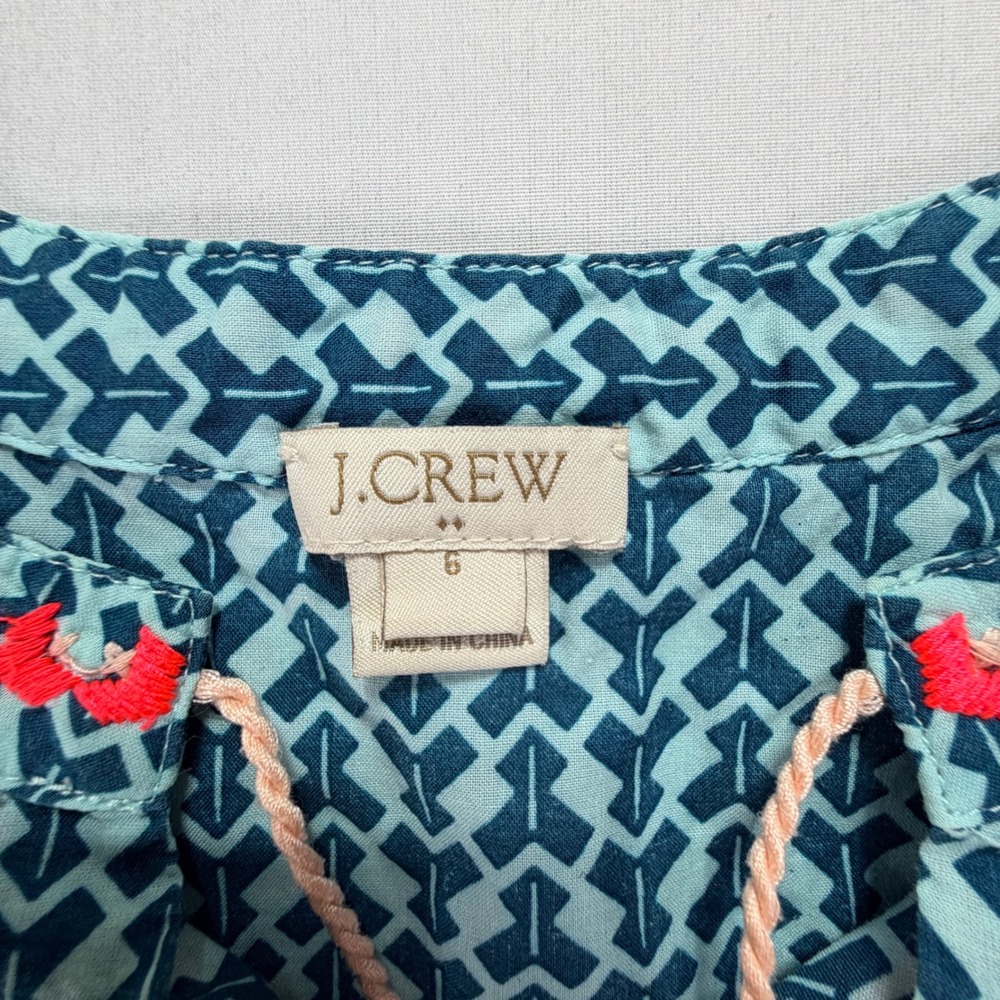 J.‎ Crew Turquoise Navy Geometric Embroidered Tassel Neck Sleeveless Top Size 6 - Picture 2 of 6